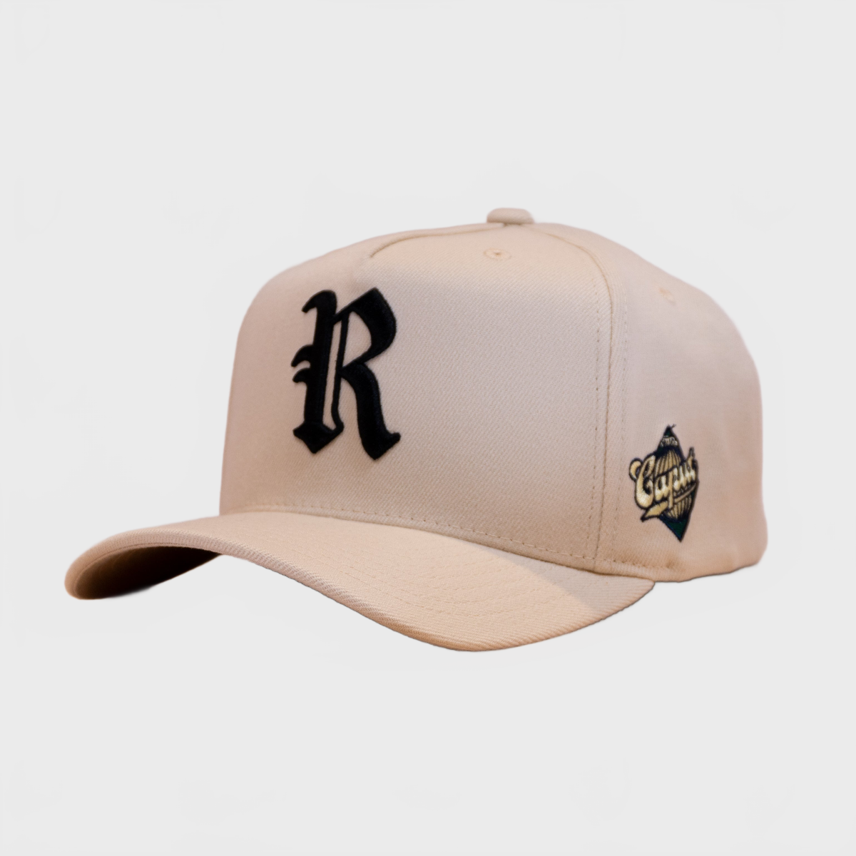 Ca´put Letter R Cap Sand