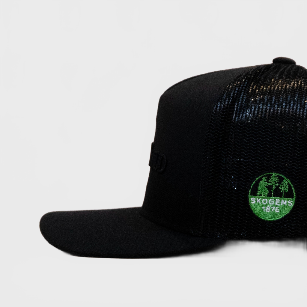 Skogens SvartGuld Trucker Cap Black
